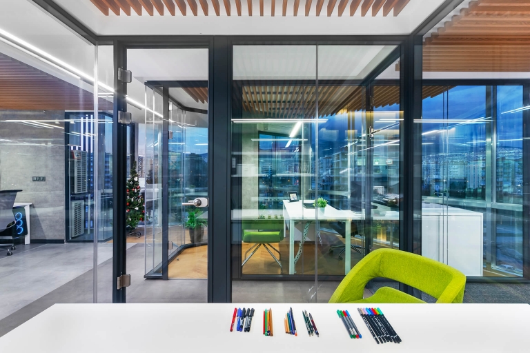 CRBN BAYRAKLI OFİS 6