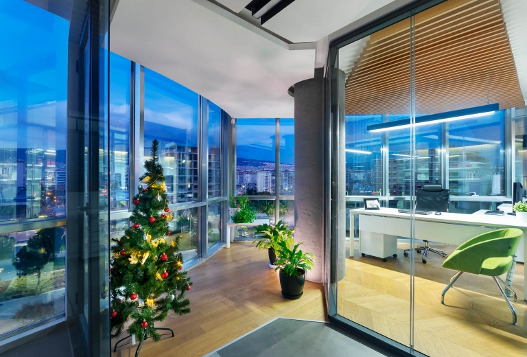 CRBN BAYRAKLI OFİS 7