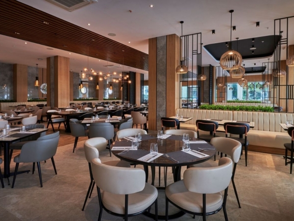 RO_KUŞADASI_RESTORAN_İÇ MEKAN